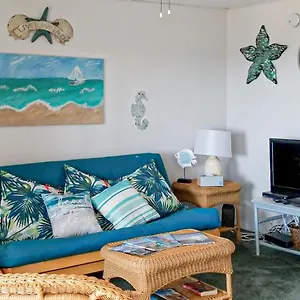 Tropicana 8 Apartment
